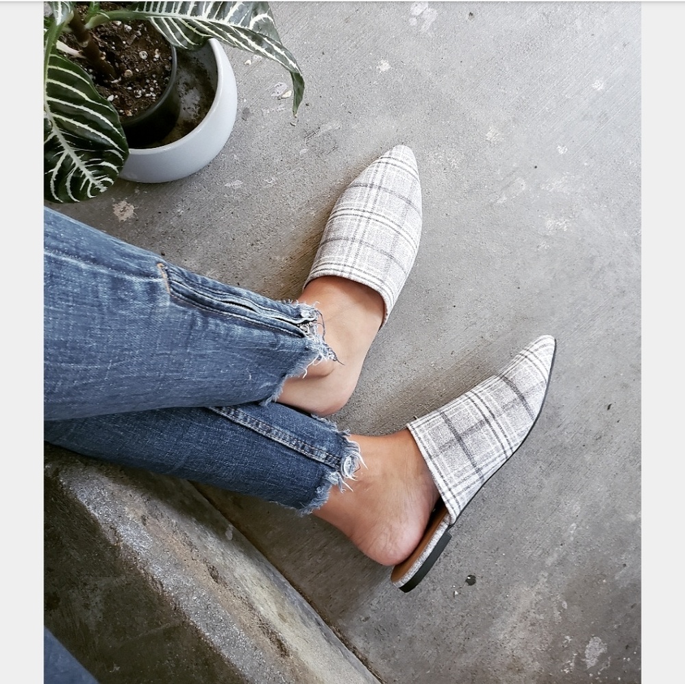🆕️//The Marcy// grey plaid mule flat - Picture 6 of 6
